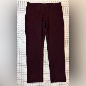 NWT Kut From The Kloth Women’s Size 10 Maroon Burgundy Stevie Straight Leg Pants